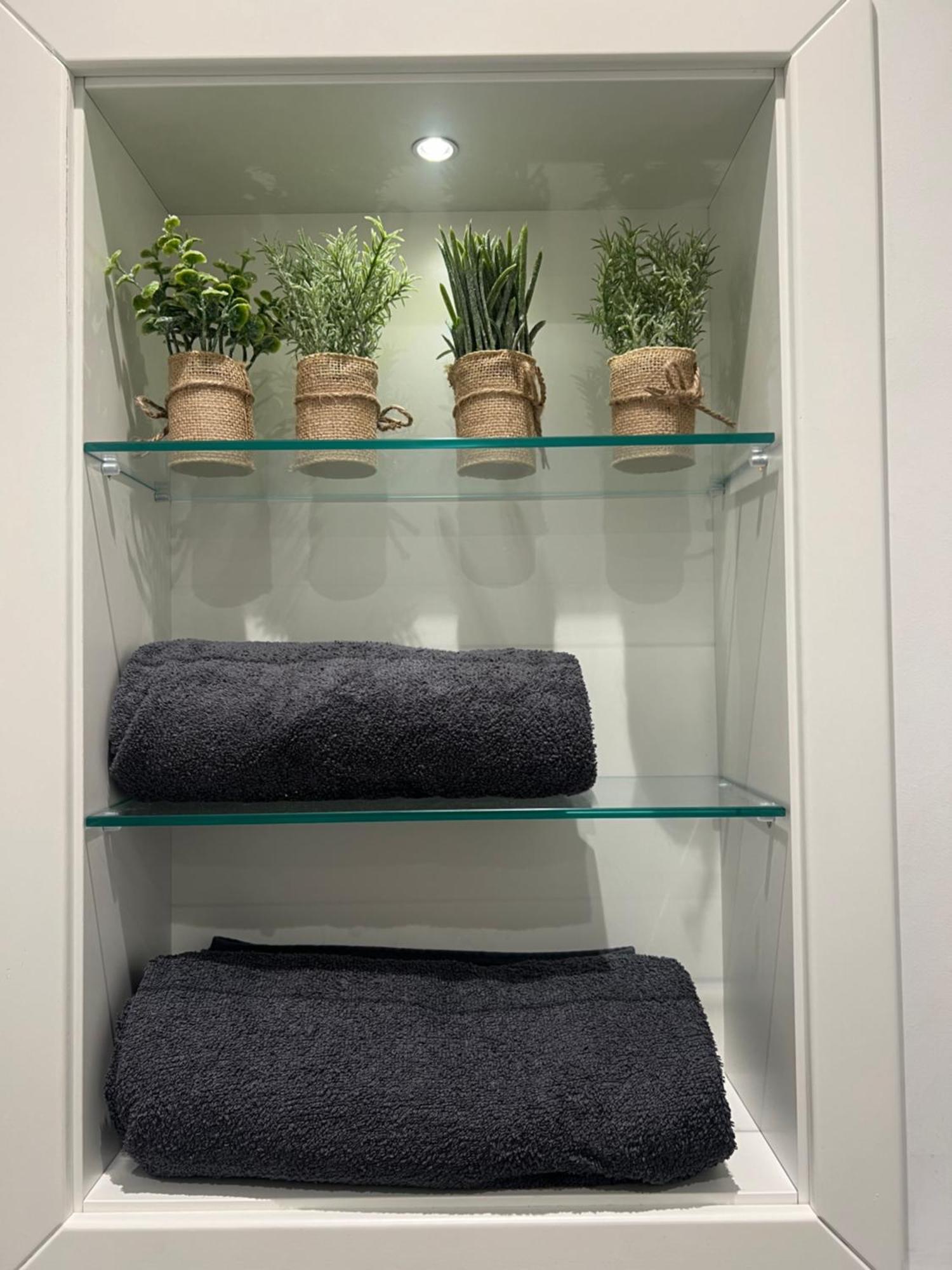 London Heathrow Airport Apartment Voyager House Terminal 12345 - Ev Electric And Parking Available! Hillingdon Exterior photo